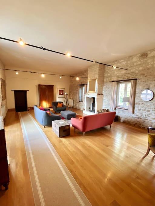 Villa Uniquely Private In The Charente *